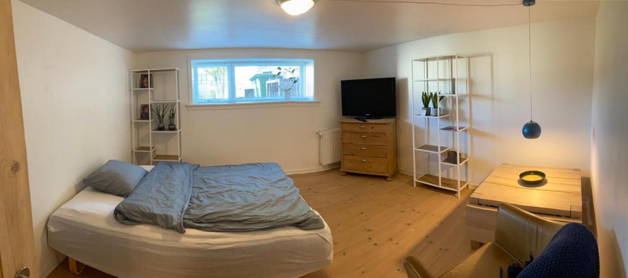 Vaerelse Med Eget Kokken Og Bad Daire Esbjerg Dış mekan fotoğraf